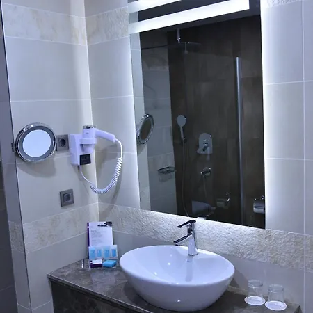 Anemon Grand Hotel