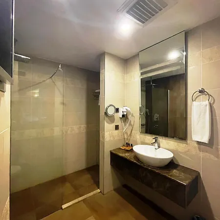Anemon Grand Hotel