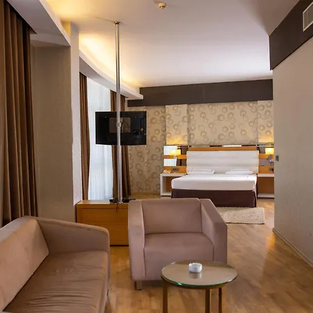 Anemon Grand