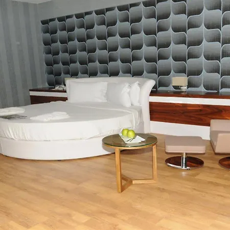 Anemon Grand Hotel