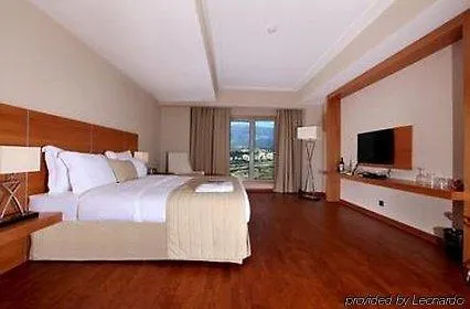 Anemon Grand Hotel 5*